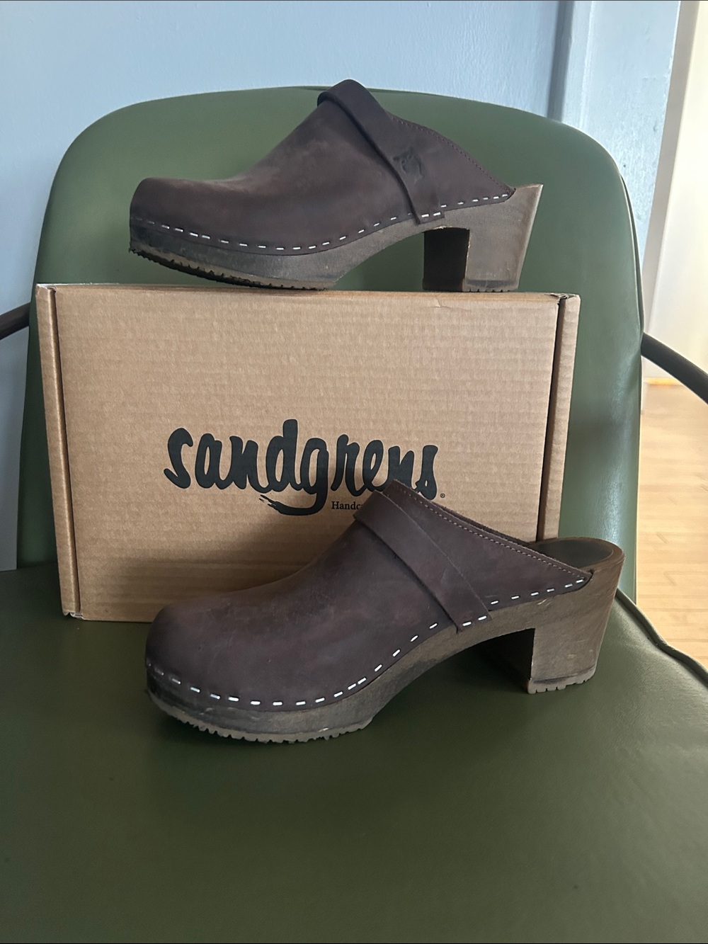 Sandgrens Women's Dark Brown Leather Clog Heels